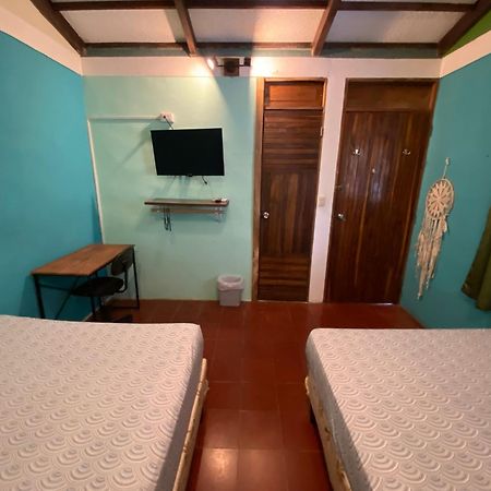 Lote 44 Guesthouse Эль-Сонте Экстерьер фото