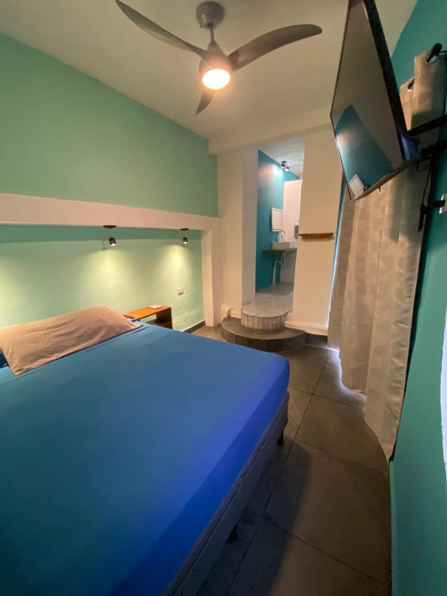 Lote 44 Guesthouse Эль-Сонте Экстерьер фото